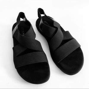 Aerosoles Wipgloss Sport Strappy Black Sandal NIB